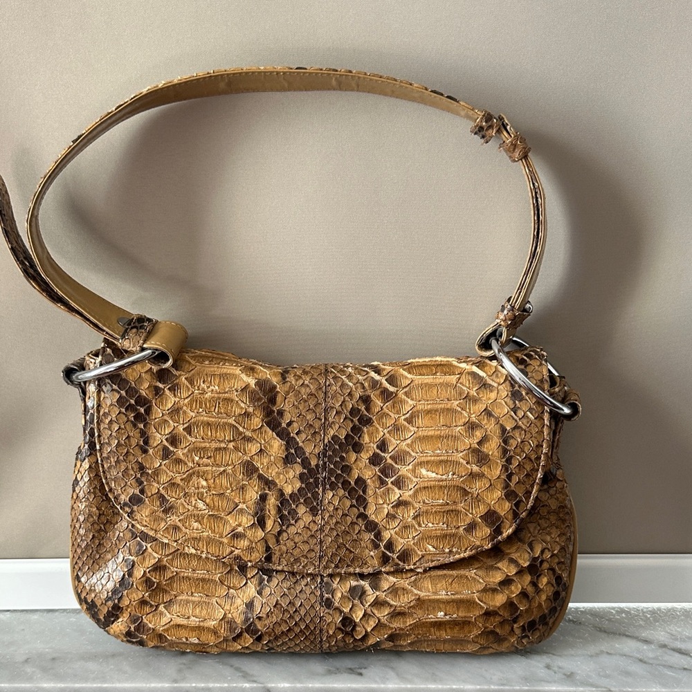 Elegant Tan Snakeskin Shoulder Bag